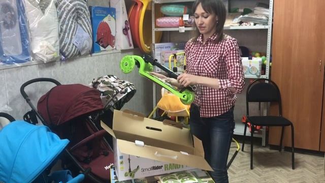 Трехколесный самокат со складной ручкой и светящимися колесами Small Rider Randy Flash. От 2 лет смотреть онлайн