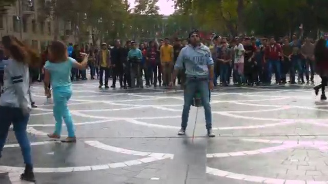 Little Party Flashmob - FLASHMOB Azerbaijan смотреть онлайн