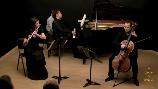 Bohuslav Martinu. Trio h 300. 2 Adagio. смотреть онлайн