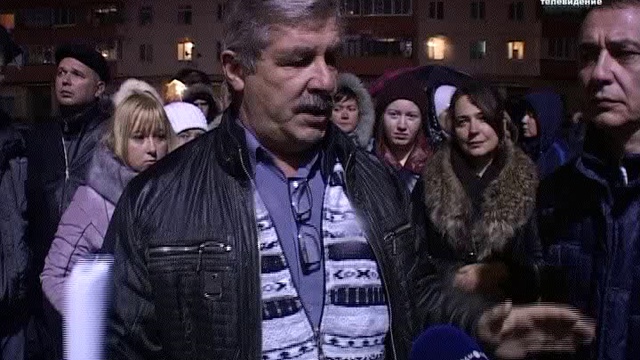 Жители целого микрорайона против строительства на детской площадке высотного дома смотреть онлайн