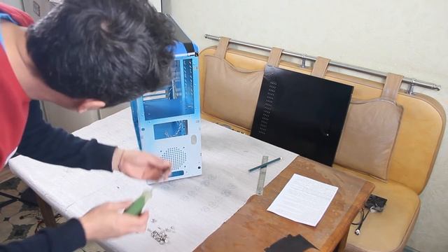 САМЫЙ БЮДЖЕТНЫЙ МОДДИНГ ПК СВОИМИ РУКАМИ ЗА 500 РУБЛЕЙ ! ПРОКАЧКА КОРПУСА ПК ! смотреть онлайн