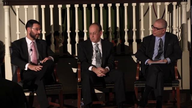 Power Struggle: The Legislative Branch, the Executive Branch, and the "Imperial Presidency" смотреть онлайн