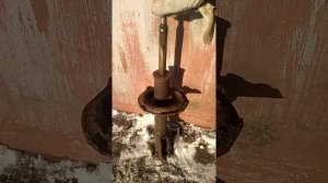 Что то стучит в подвеске Джили мк