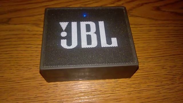 Przenośny głośnik JBL GO смотреть онлайн