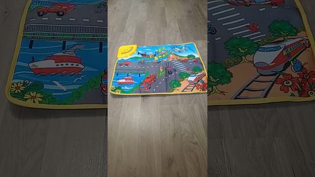 Музыкальный коврик "Веселый городок" смотреть онлайн