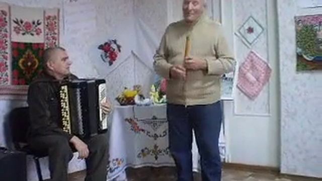 Денькович заворожил всех игрой на сопилке смотреть онлайн