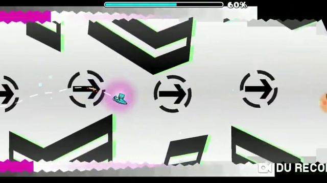 Geometry Dash | Critical Effect (Harder) by SpooFy смотреть онлайн