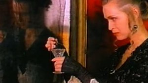 Вика Цыганова - Любовь и смерть (клип)