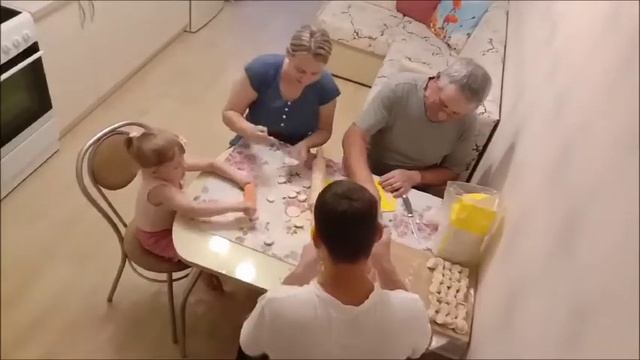 Национальная кухня, блюдо "Пельмени" смотреть онлайн