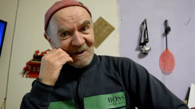 Анекдот про шоколадку и презервативы смотреть онлайн