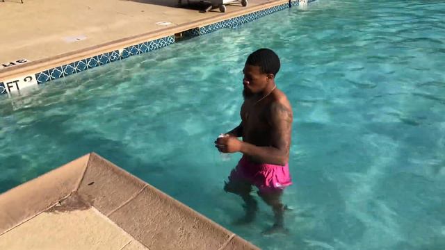 LaMont Roach in the pool fights for 130 title nov 9 vs Herring смотреть онлайн