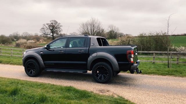 2016 Ford Ranger Raptor Edition смотреть онлайн