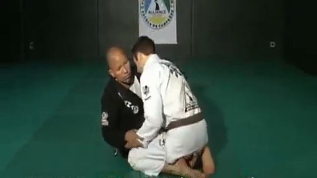 Джиуджитсу Ч51 удержание сверху из положения сидя смотреть онлайн