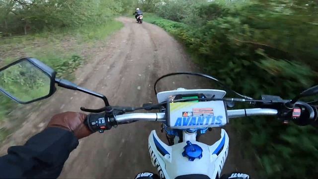Эндуро на Avantis FX 250 lux в районе Минского моря смотреть онлайн