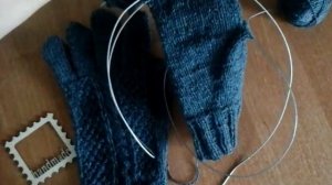 Как я вяжу перчатки. Палец индийским клином. Вязание для начинающих. Перчатки спицами. Обзор.