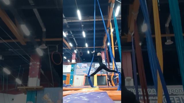 ОЙ ?? ВОЗДУШНАЯ ГИМНАСТИКА | | РАСТЯЖКА | ШПАГАТ В МИНУС | ВЕЗУЧАЯ АНАСТАСИ смотреть онлайн