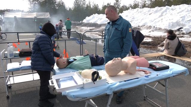 Спасатели из Югры защитят честь УрФО на всероссийских соревнованиях смотреть онлайн