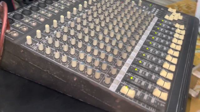 Mixer Mackie 1642 Vlz Pro Hàng Bãi Made In Usa điện 120vac Thanh Lý 3tr