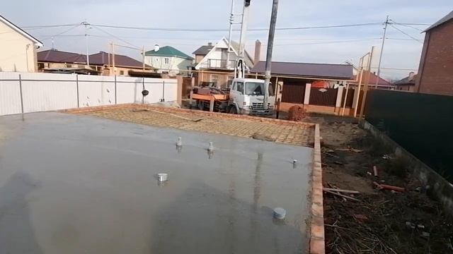 заливка площадка плиты. дом 16 на 8. смотреть онлайн