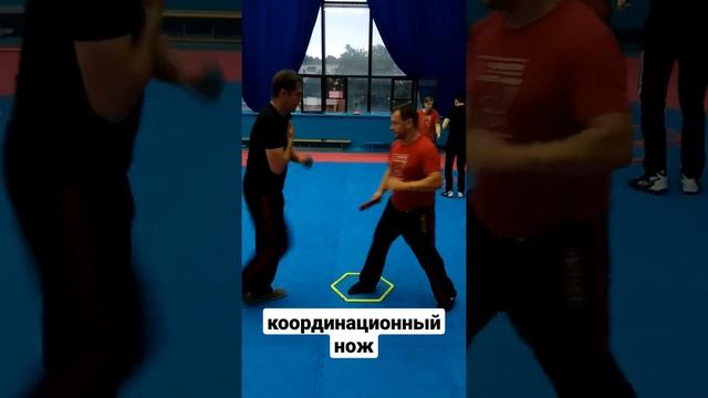Филиппинский ножевой бой. Как тренировать - FMA Knife Fighting. How We Training. смотреть онлайн