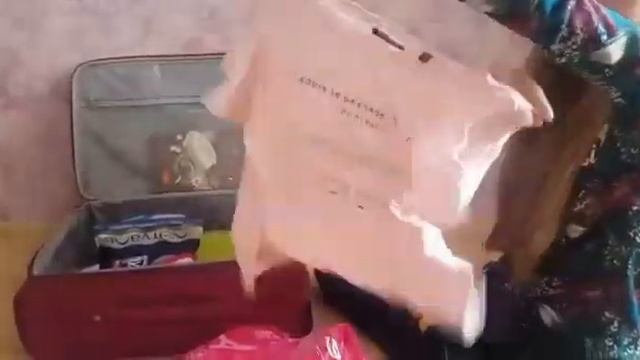 Что моя подруга возьмет в Казань | роемся в Настином чемодане смотреть онлайн