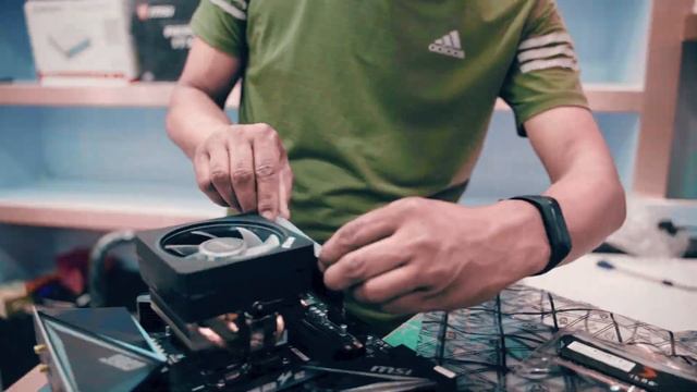 Building A PC смотреть онлайн