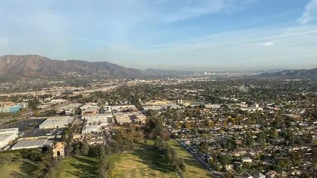Helicopter Flight. Los Angeles. Hollywood Sign. Полёт на вертолете над Лос Анджелесом. Знак Голливу