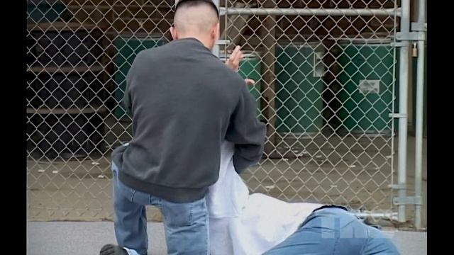 Top 5 (some BRUTAL) ways to dominate against a grab in a STREET FIGHT! смотреть онлайн