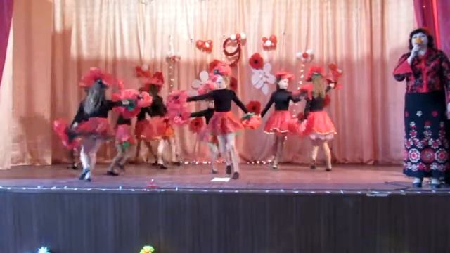 Галина Мегель і колективи "Діамант" та "Дзвіночки" - "Маки червоні" смотреть онлайн