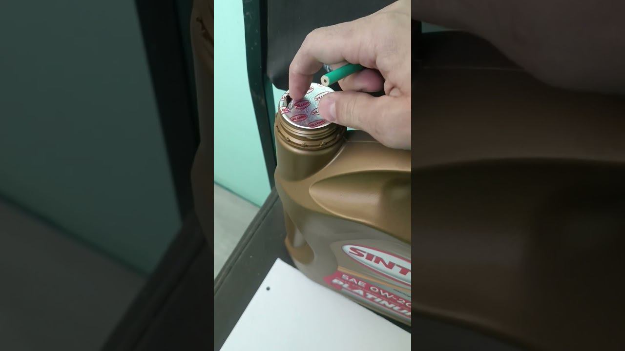 Моторное масло Sintec Platinum 0W20. -33°C. ночью было холоднее до -37°С. Стояло на холодном балконе