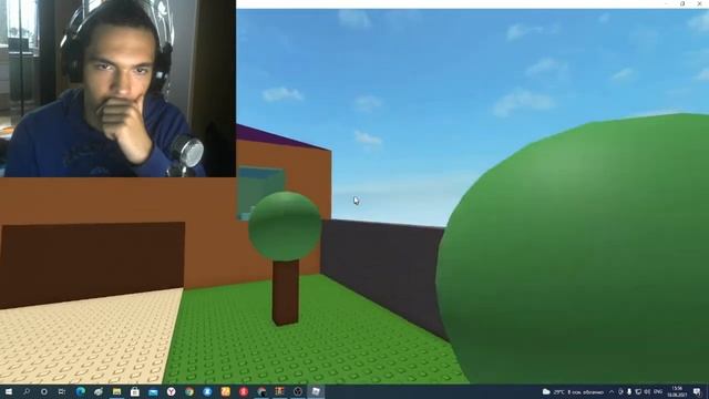 ROBLOX ХОРРОР КАРТЫ PARTY.EXE | МОНТРЫ ПАУКИ МЕНЯ АТАКУЕТ смотреть онлайн