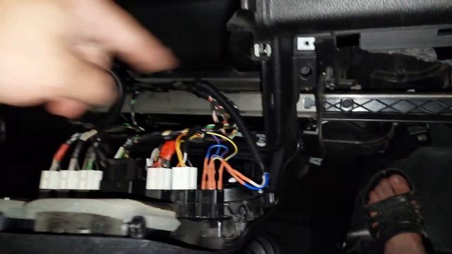 Установка ПТФ на Ниву Легенд! Мои технические решения, тонкости установки, схема подключения! смотреть онлайн