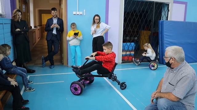 Наше первое занятие на гироскутере смотреть онлайн