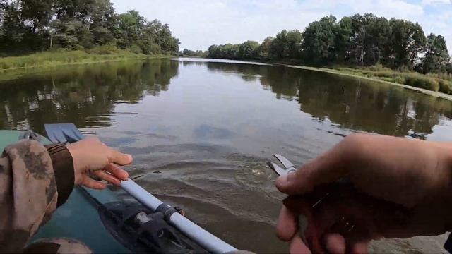 Не ЛЕНИСЬ менять воблер! Рыбалка на спиннинг в сентябре, щука в 2021 смотреть онлайн