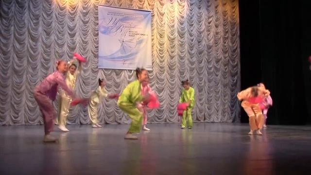 "Мамины шалуньи", Ансамбль "Семицветик" ДМШ № 5, г. Старый Оскол смотреть онлайн