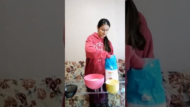 Маша готовит блюдо на Шавуот смотреть онлайн