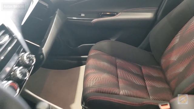 Toyota Yaris 2019 Hatchback смотреть онлайн