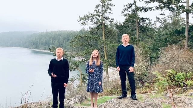 Утром на рассвете | Jacob,Ella,George - Kukhotski trio смотреть онлайн