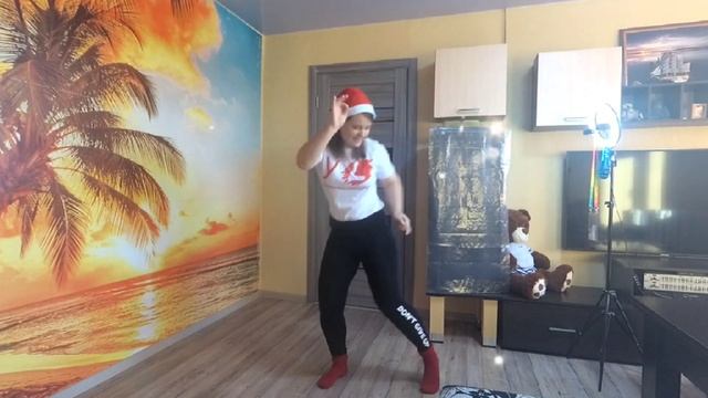 С наступающим новым годом, новогодняя танцевальная тренировка дома ч.4 смотреть онлайн
