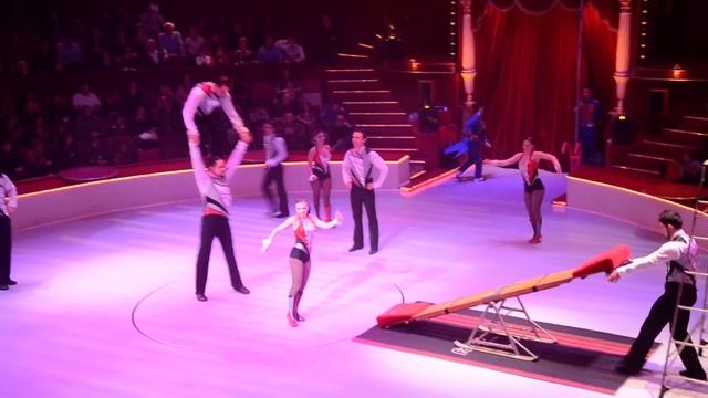 Fantasy troupe Cirque d'Hiver Bouglione 2013 смотреть онлайн