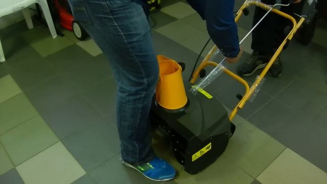 Снегоуборщик электрический STIGA ST 1145 E смотреть онлайн