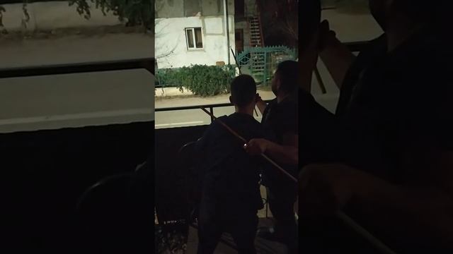 А к нам приезжал Дед Мороз на мопеде, а потом убежал??? смотреть онлайн