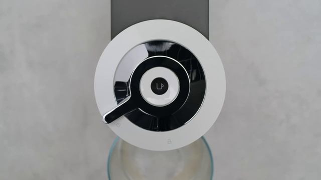 Nespresso Vertuo Next - First use and pairing смотреть онлайн