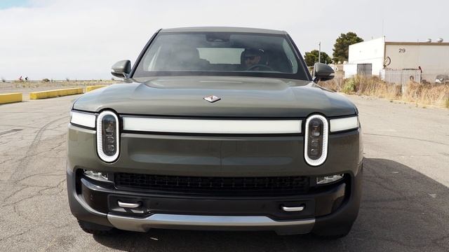 Rivian Launch 0-60 with Coffee смотреть онлайн