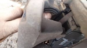 замена задних колодок Джили Эмгранд ес7