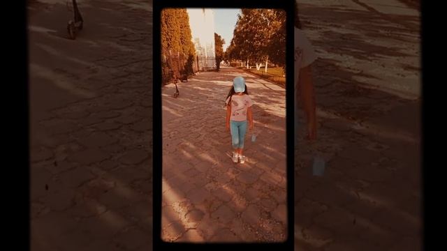 Воронеж: разбитый тротуар по улице 20 лет Октября смотреть онлайн