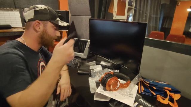 Ukázka sluchátek Audio-Technica ATH-M50XMO смотреть онлайн