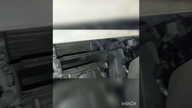 дезинфекция кондиционера хлоргексидином с помощью увлажнителя воздуха Toyota Estima Hybrid AHR20 смотреть онлайн