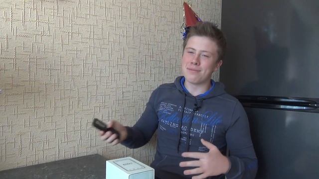 Китайский телефон, который прожил 2 ГОДА! смотреть онлайн