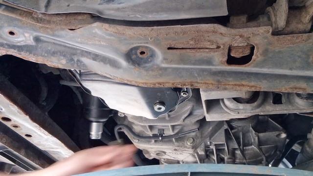 How to change Oil & Filter on your Nissan X-Trail T32 1.6 dci смотреть онлайн